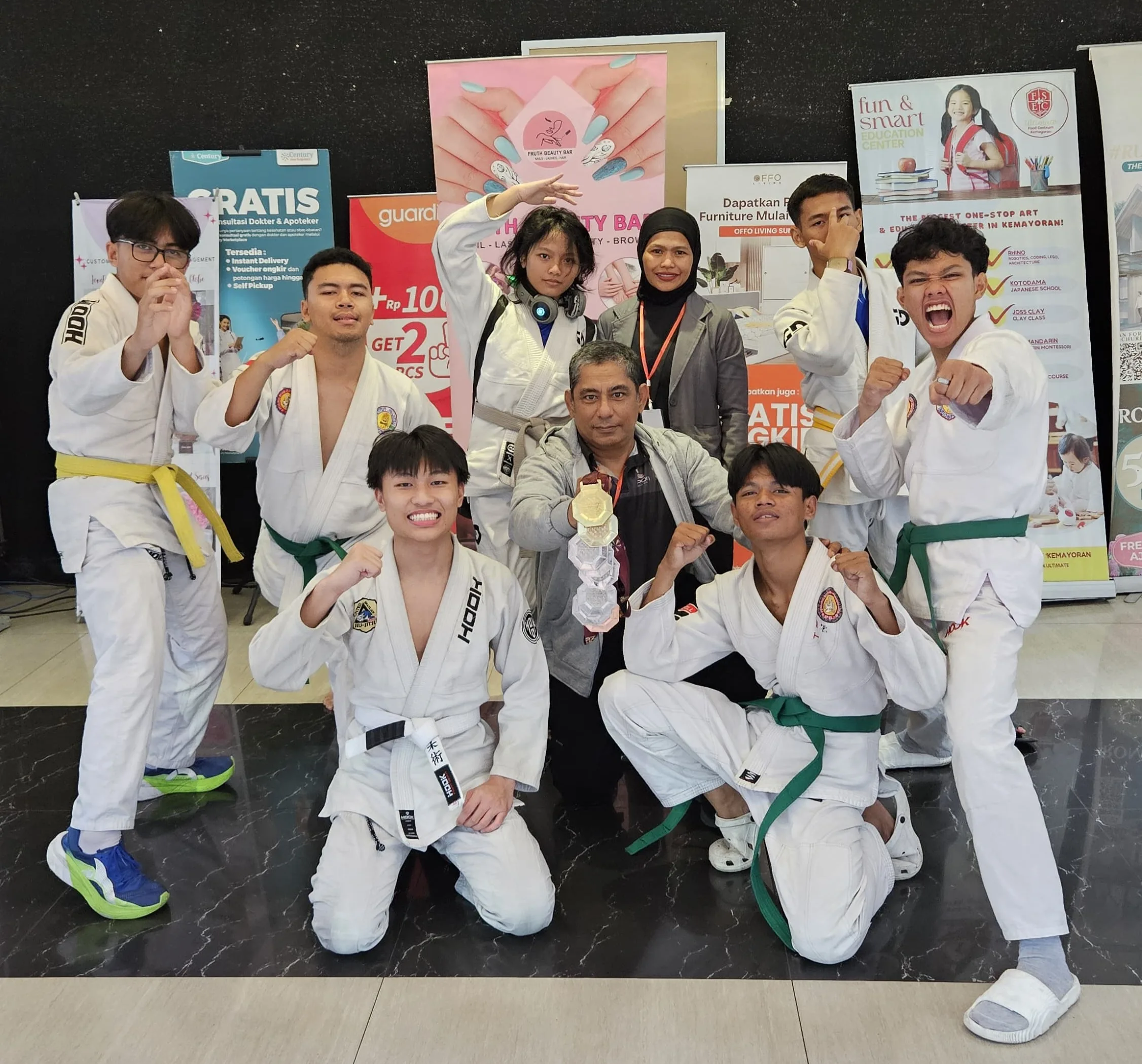 Ju-Jitsu Kota Tangerang Borong Medali Kejuaraan Internasional Jakarta Open Ju-Jitsu